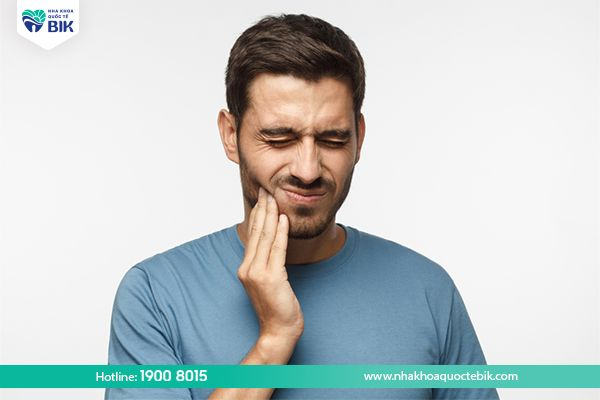 Viêm lợi trùm gây đau răng